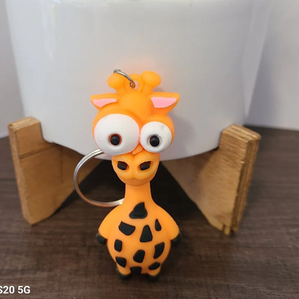 Unbranded Bug-Eyed Giraffe Keychain‎ NEW Unisex School Home Office Keys Auto